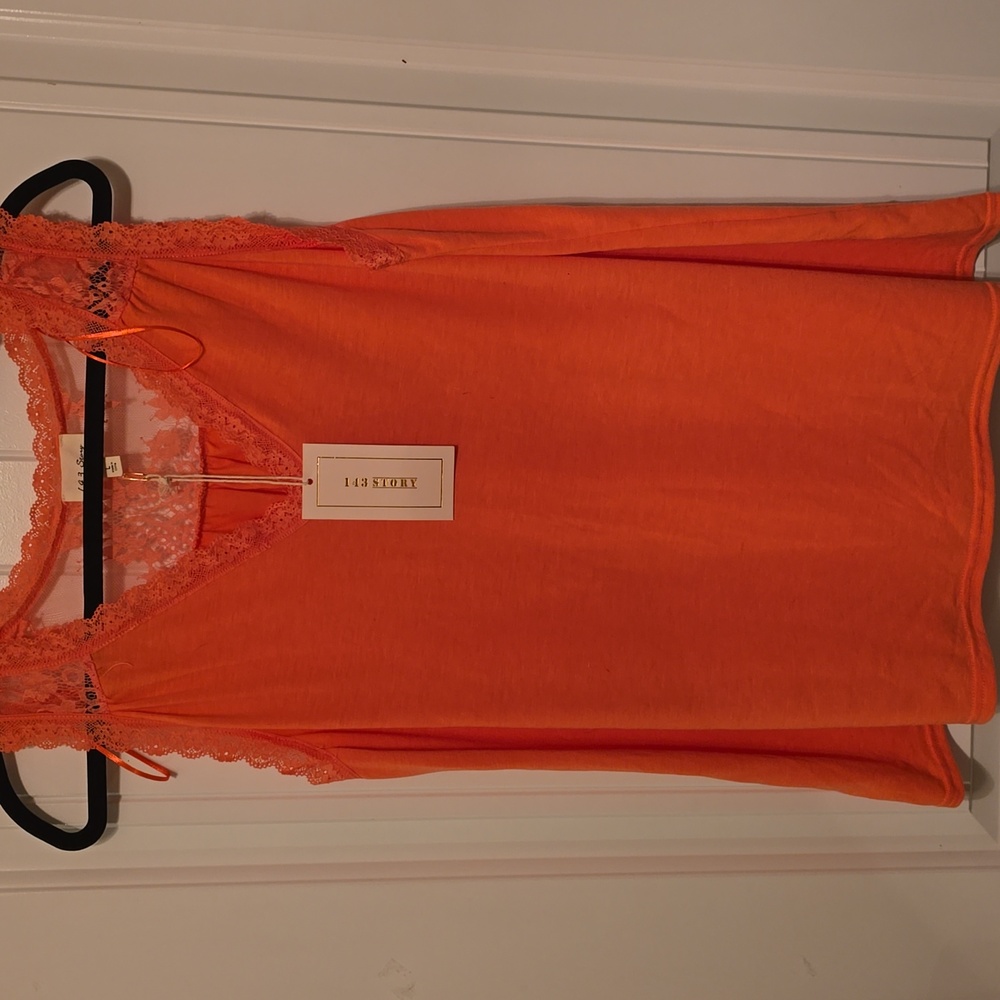 143 Story Lace Tank BNWT large